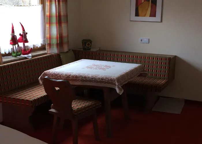 Πανσιόν Haus Eiter